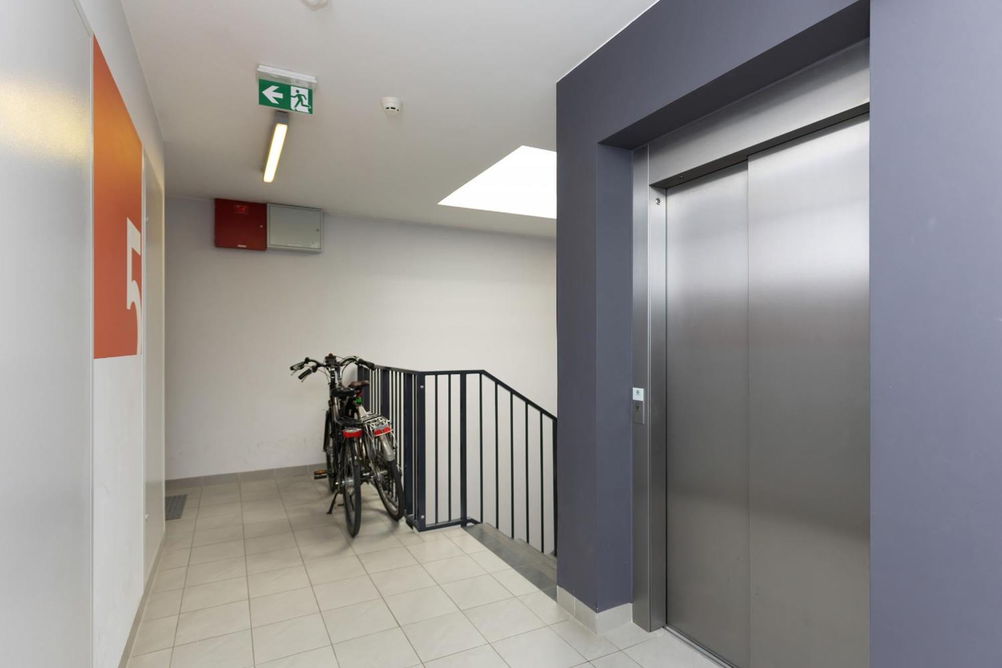 Podgorze Lipska Pet-Friendly Apartment With Balcony And Parking By Renters Prestige Cracovia Exterior foto