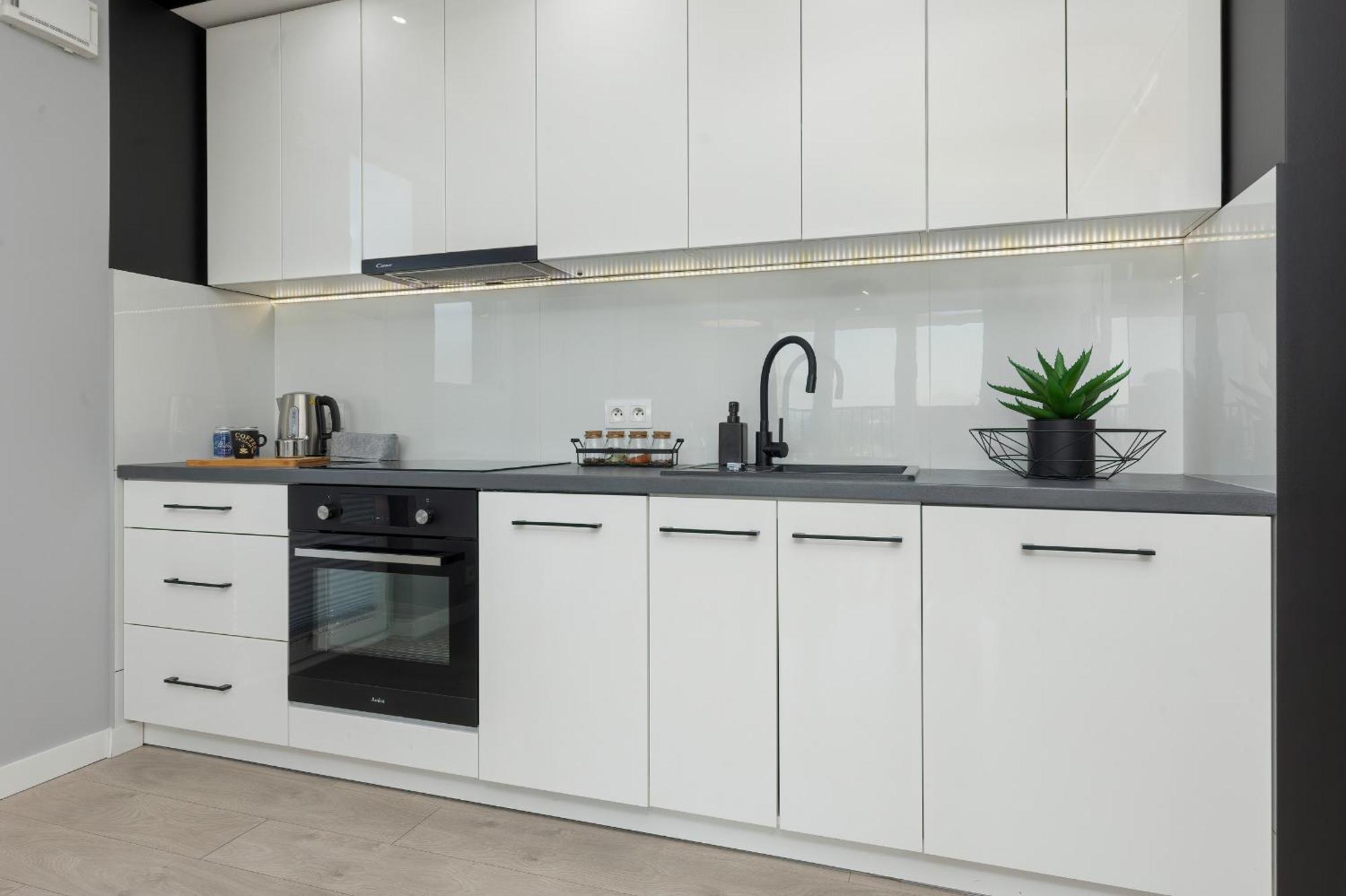 Podgorze Lipska Pet-Friendly Apartment With Balcony And Parking By Renters Prestige Cracovia Exterior foto